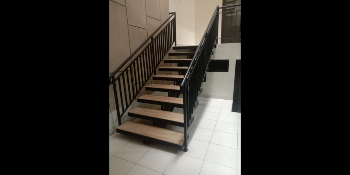 Dijual Rumah Giri Loka 1 BSD City Tangerang Selatan Split Level Luas Design Modern Baru Dibangun Dijual Rumah Giri Loka 1 BSD City Tangerang Selatan Split Level Luas Design Modern Baru Dibangun