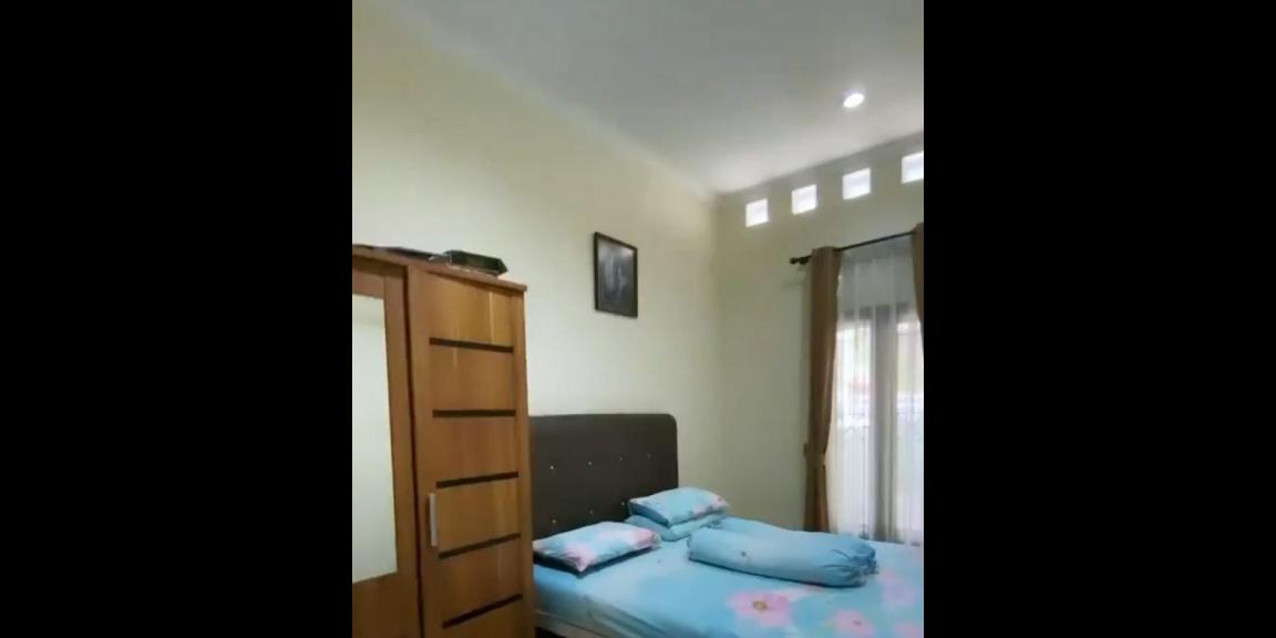 Rumah Luas Arcamanik permata elok cisaranten Rumah Luas Arcamanik permata elok cisaranten