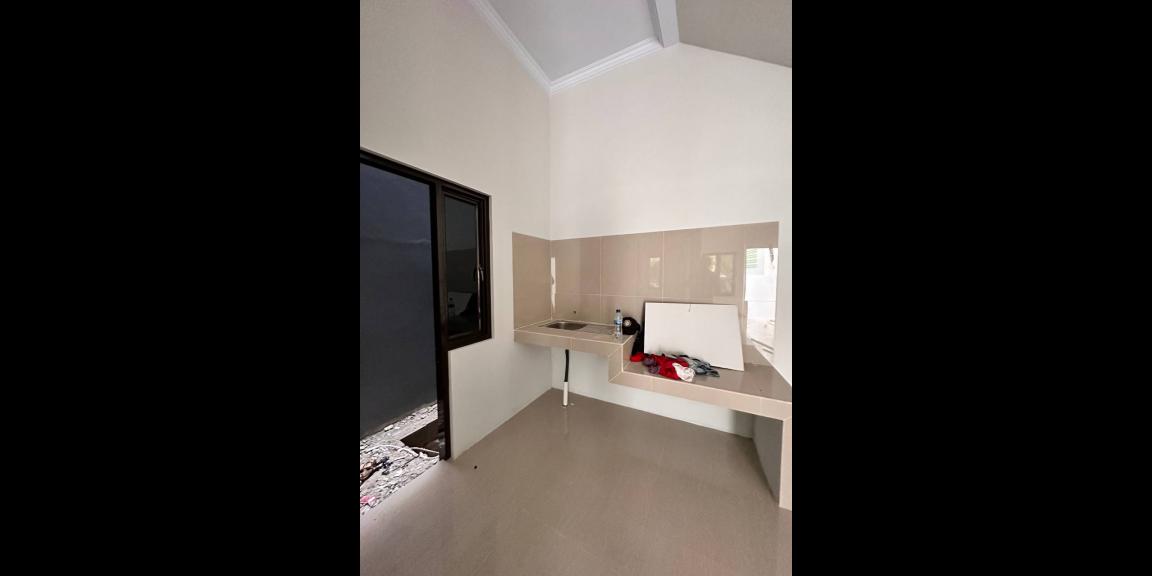 Rumah baru 2lantai Kalisari Pasar Rebo Jakarta Timur Rumah baru 2lantai Kalisari Pasar Rebo Jakarta Timur