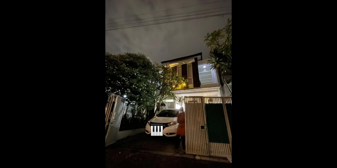 Rumah Murah Semi Furnished Kebonsari Elveka Jambangan Surabaya Selatan Minimalis 2 Lantai Rumah Murah Semi Furnished Kebonsari Elveka Jambangan Surabaya Selatan Minimalis 2 Lantai