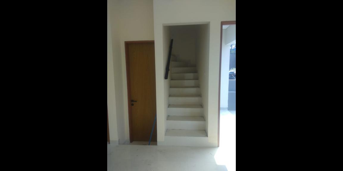 Rumah baru 2lantai readystok Cibinong Bogor Rumah baru 2lantai readystok Cibinong Bogor