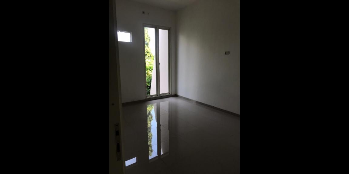 Rumah Minimalis Modern Siap Huni Lokasi Gayungsari Barat Surabaya Rumah Minimalis Modern Siap Huni Lokasi Gayungsari Barat Surabaya