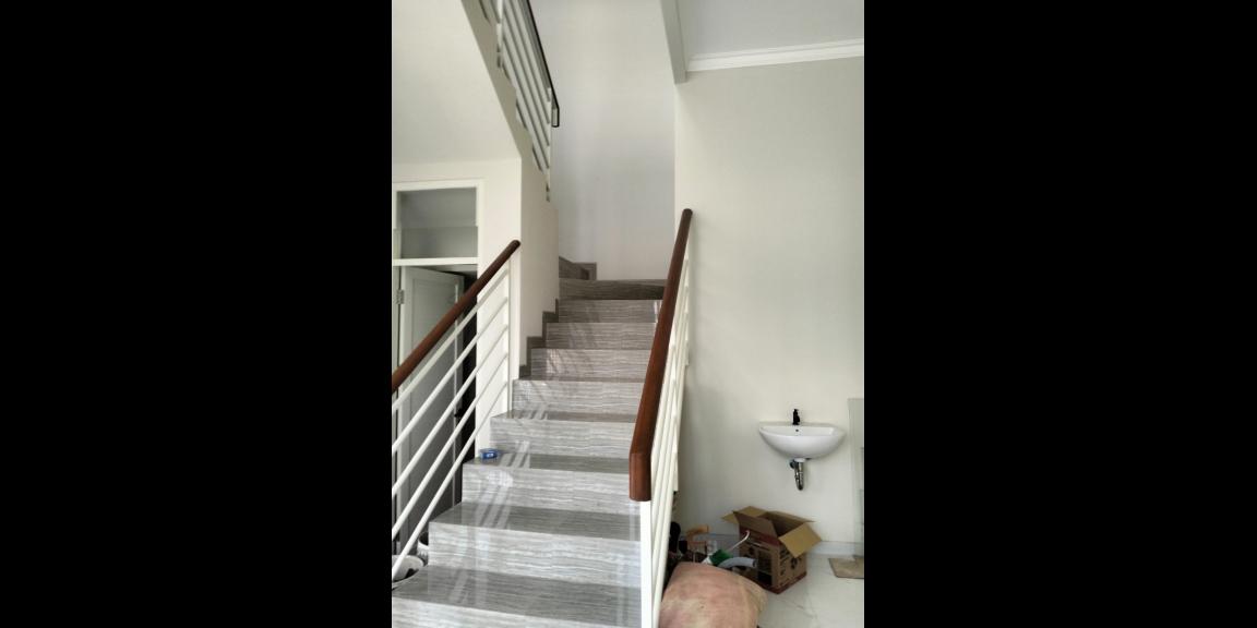 Dijual Rumah Tengah Kota Minimalis Baru Gress Di Nginden Intan Timur Surabaya Dijual Rumah Tengah Kota Minimalis Baru Gress Di Nginden Intan Timur Surabaya