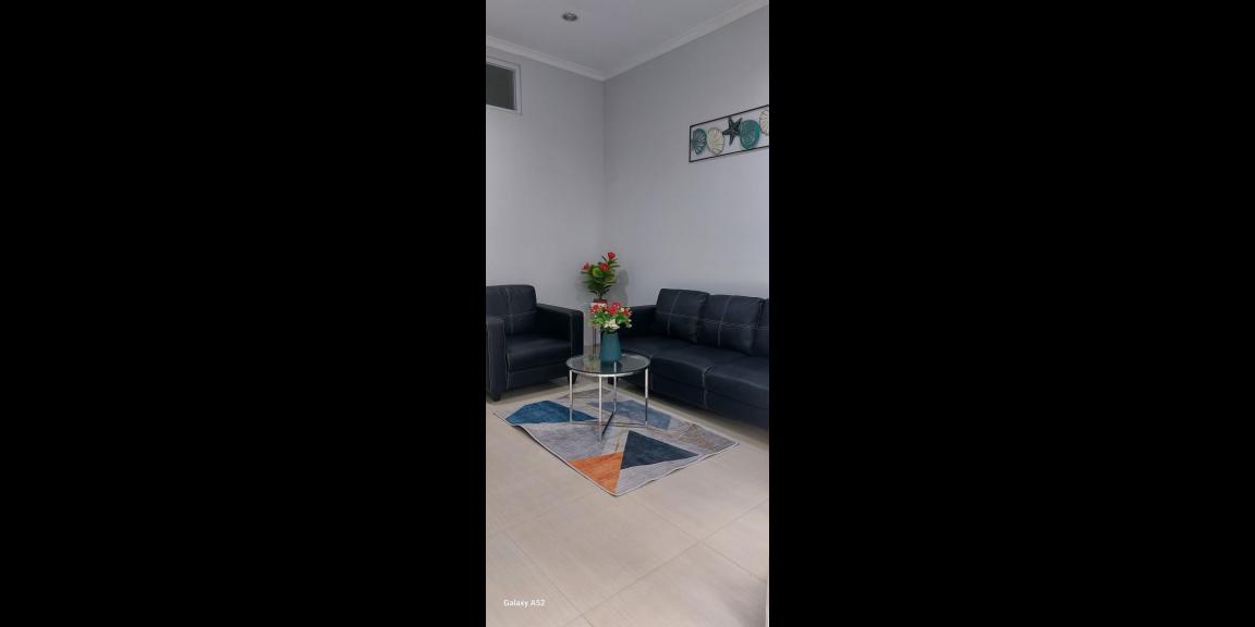 Hadir Rumah di kawasan strategis Griya Serpong Asri, Cisauk, Tangerang. Dibangun di atas area tanah 72m² dan area bangunan 110m² Hadir Rumah di kawasan strategis Griya Serpong Asri, Cisauk, Tangerang. Dibangun di atas area tanah 72m² dan area bangunan 110m²