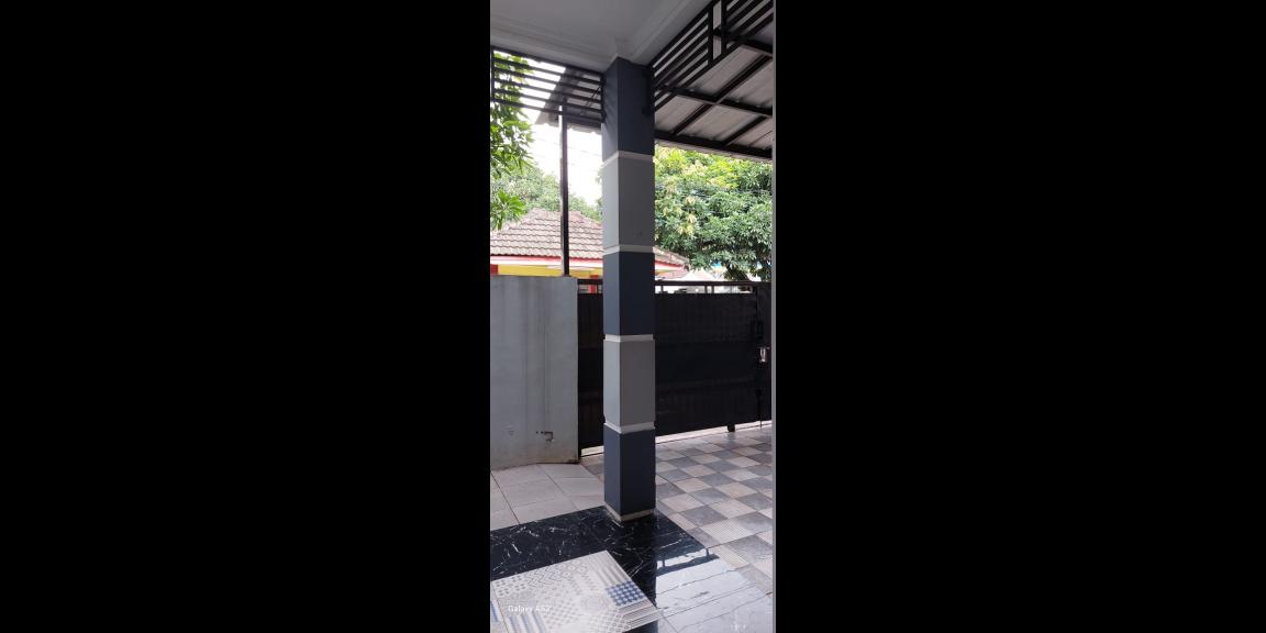 Hadir Rumah di kawasan strategis Griya Serpong Asri, Cisauk, Tangerang. Dibangun di atas area tanah 72m² dan area bangunan 110m² Hadir Rumah di kawasan strategis Griya Serpong Asri, Cisauk, Tangerang. Dibangun di atas area tanah 72m² dan area bangunan 110m²