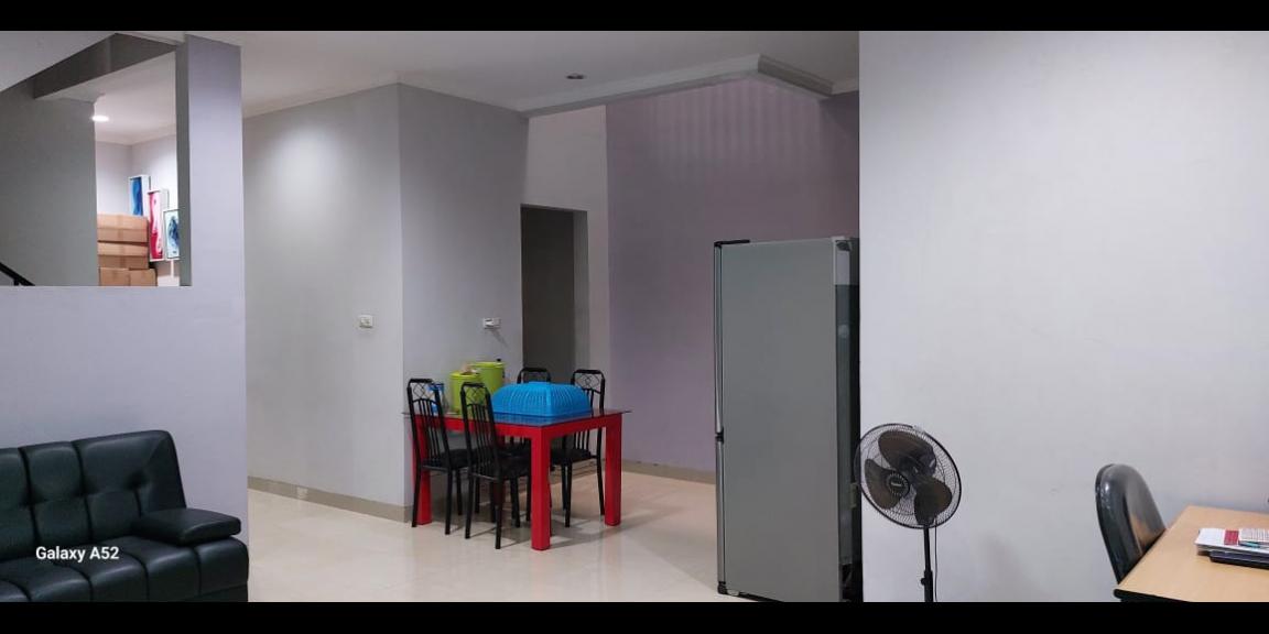 Hadir Rumah di kawasan strategis Griya Serpong Asri, Cisauk, Tangerang. Dibangun di atas area tanah 72m² dan area bangunan 110m² Hadir Rumah di kawasan strategis Griya Serpong Asri, Cisauk, Tangerang. Dibangun di atas area tanah 72m² dan area bangunan 110m²