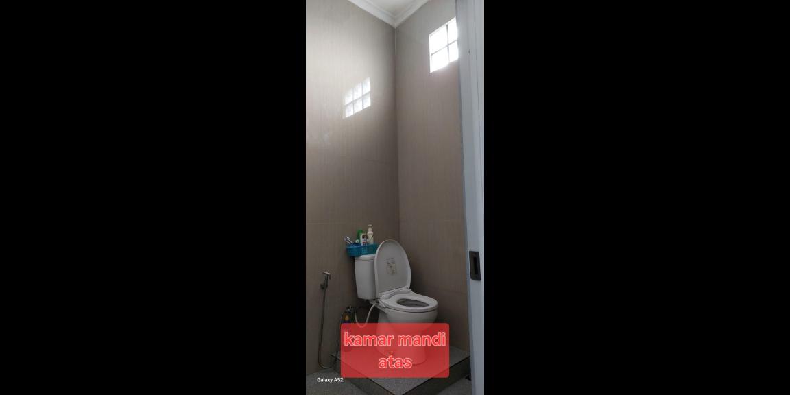 Hadir Rumah di kawasan strategis Griya Serpong Asri, Cisauk, Tangerang. Dibangun di atas area tanah 72m² dan area bangunan 110m² Hadir Rumah di kawasan strategis Griya Serpong Asri, Cisauk, Tangerang. Dibangun di atas area tanah 72m² dan area bangunan 110m²