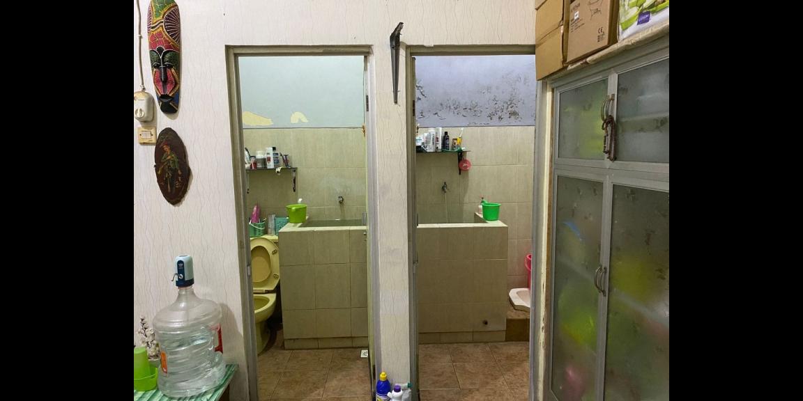 Rumah Siap Huni Lokasi Strategis di Ketintang Surabaya Selatan Rumah Siap Huni Lokasi Strategis di Ketintang Surabaya Selatan