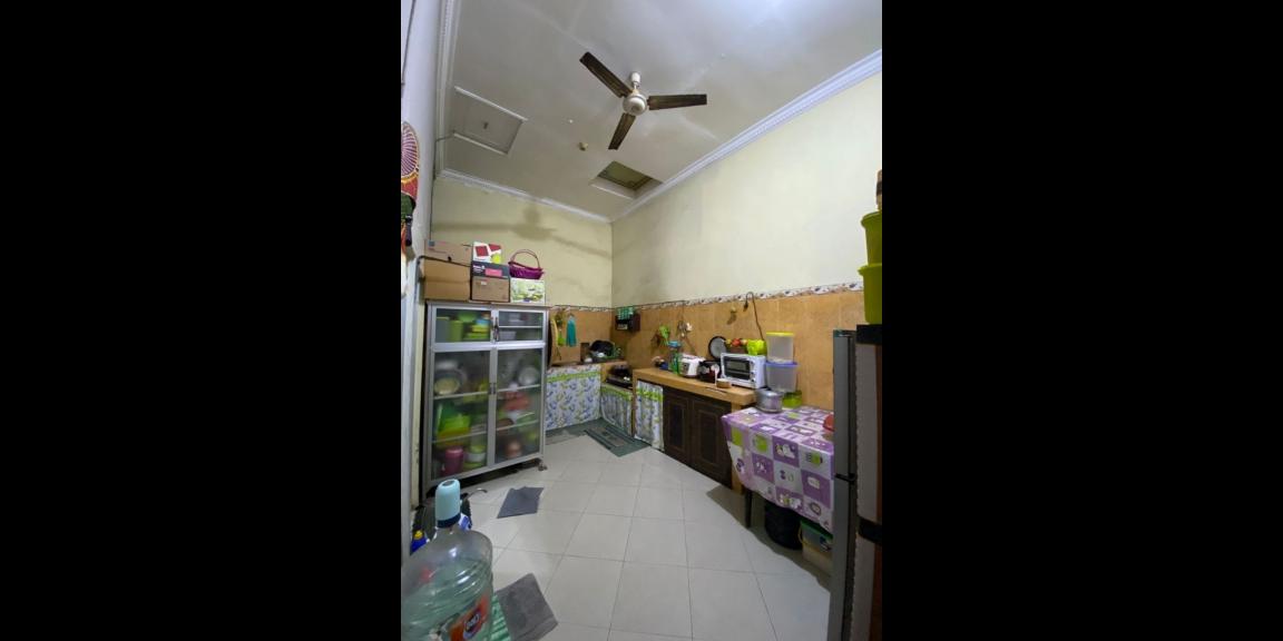 Rumah Siap Huni Lokasi Strategis di Ketintang Surabaya Selatan Rumah Siap Huni Lokasi Strategis di Ketintang Surabaya Selatan