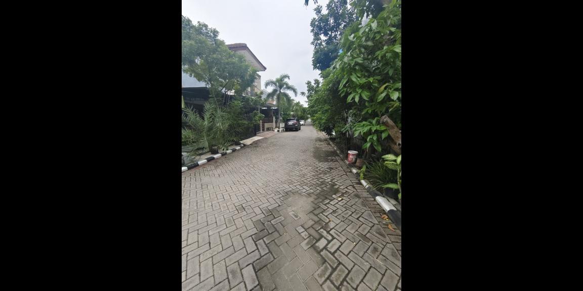 Rumah Siap Huni Lokasi Strategis di Ketintang Surabaya Selatan Rumah Siap Huni Lokasi Strategis di Ketintang Surabaya Selatan