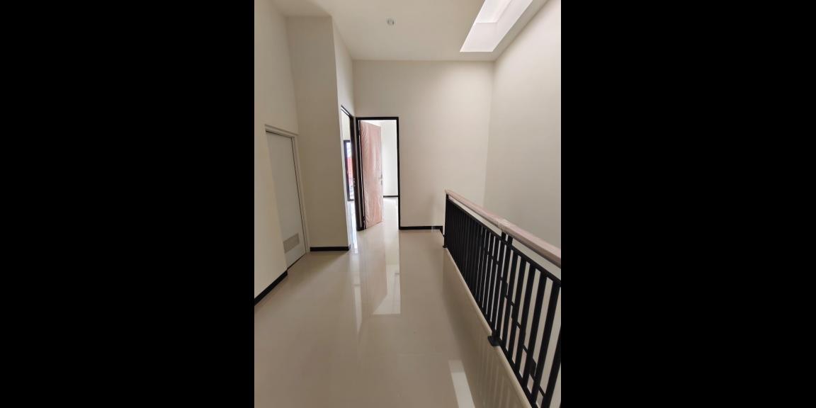 Rumah Baru Minimalis 2 Lantai di Semampir Tengah Surabaya Timur Rumah Baru Minimalis 2 Lantai di Semampir Tengah Surabaya Timur