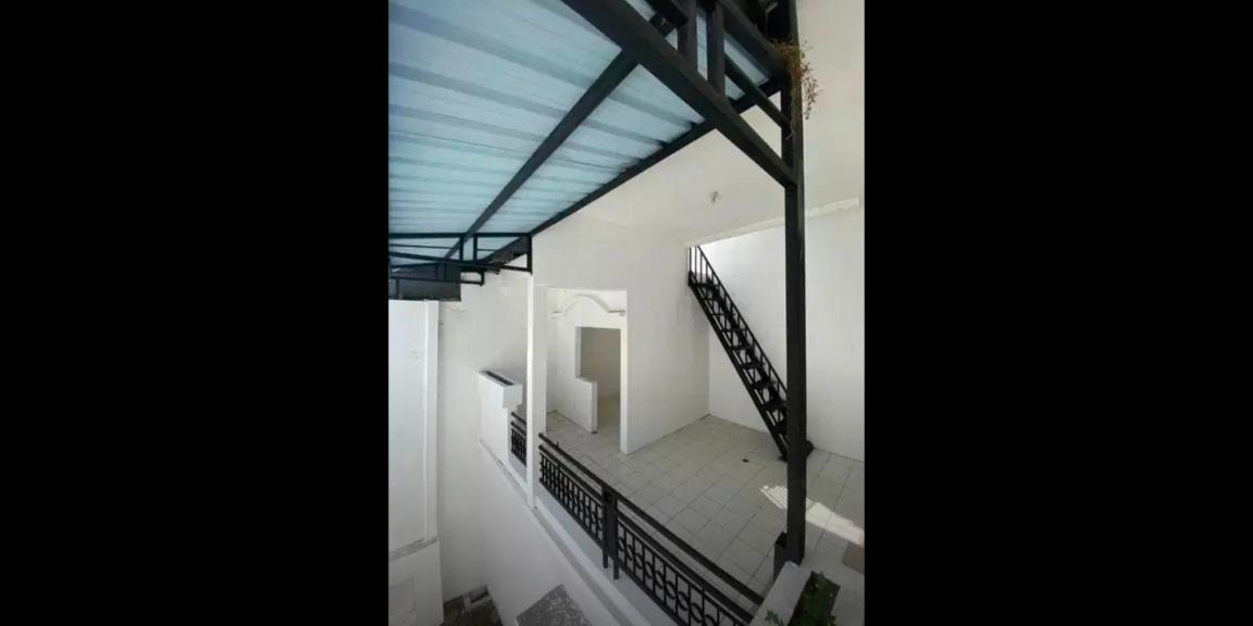 Rumah Murah Siap Huni Lokasi Strategis di Perumahan Taman Pinang Indah Sidoarjo Rumah Murah Siap Huni Lokasi Strategis di Perumahan Taman Pinang Indah Sidoarjo