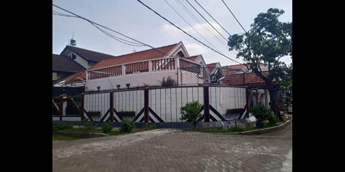 Dijual Rumah HOOK Murah Hitung Tanah Siap Huni Lokasi Strategis di Dukuh Kupang Surabaya Dijual Rumah HOOK Murah Hitung Tanah Siap Huni Lokasi Strategis di Dukuh Kupang Surabaya