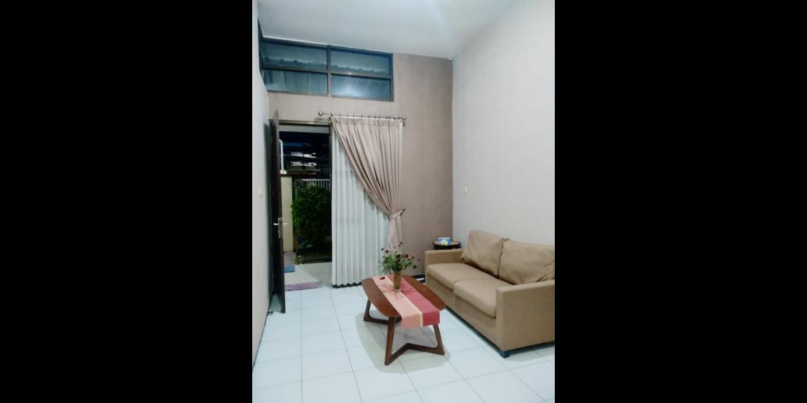 Rumah Full Furnished Siap Huni Lokasi Kutisari Selatan Surabaya Rumah Full Furnished Siap Huni Lokasi Kutisari Selatan Surabaya