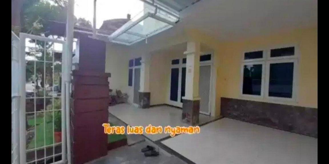 Rumah Strategis Siap Huni di Perumahan Pondok Mutiara Sidoarjo Rumah Strategis Siap Huni di Perumahan Pondok Mutiara Sidoarjo