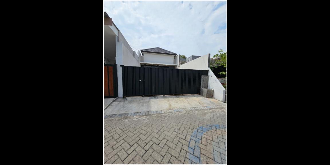 Rumah Murah Full Renov Siap Huni Di Perumahan Taman Pinang Indah Sidoarjo Rumah Murah Full Renov Siap Huni Di Perumahan Taman Pinang Indah Sidoarjo