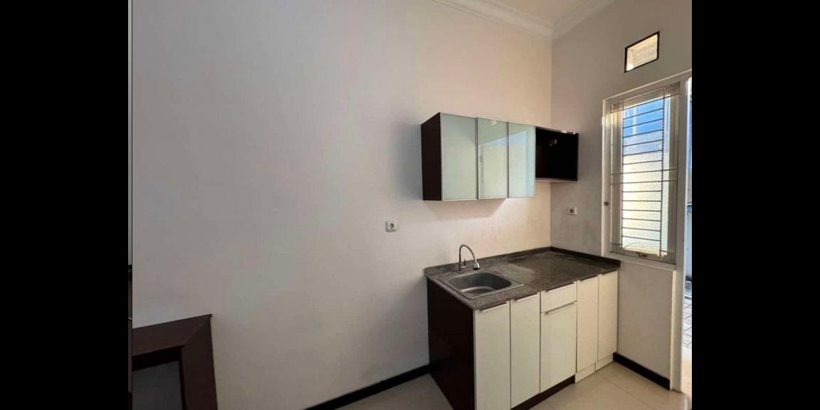 Rumah Semi Furnished Siap Huni Perumahan Sukolilo Dian Regency Surabaya Rumah Semi Furnished Siap Huni Perumahan Sukolilo Dian Regency Surabaya