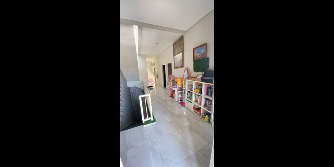 Jual Rumah Minimalis Siap Huni di Jambangan Surabaya Selatan Jual Rumah Minimalis Siap Huni di Jambangan Surabaya Selatan
