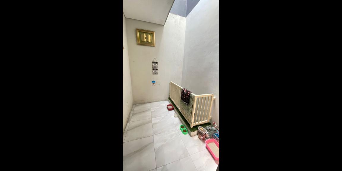 Jual Rumah Minimalis Siap Huni di Jambangan Surabaya Selatan Jual Rumah Minimalis Siap Huni di Jambangan Surabaya Selatan