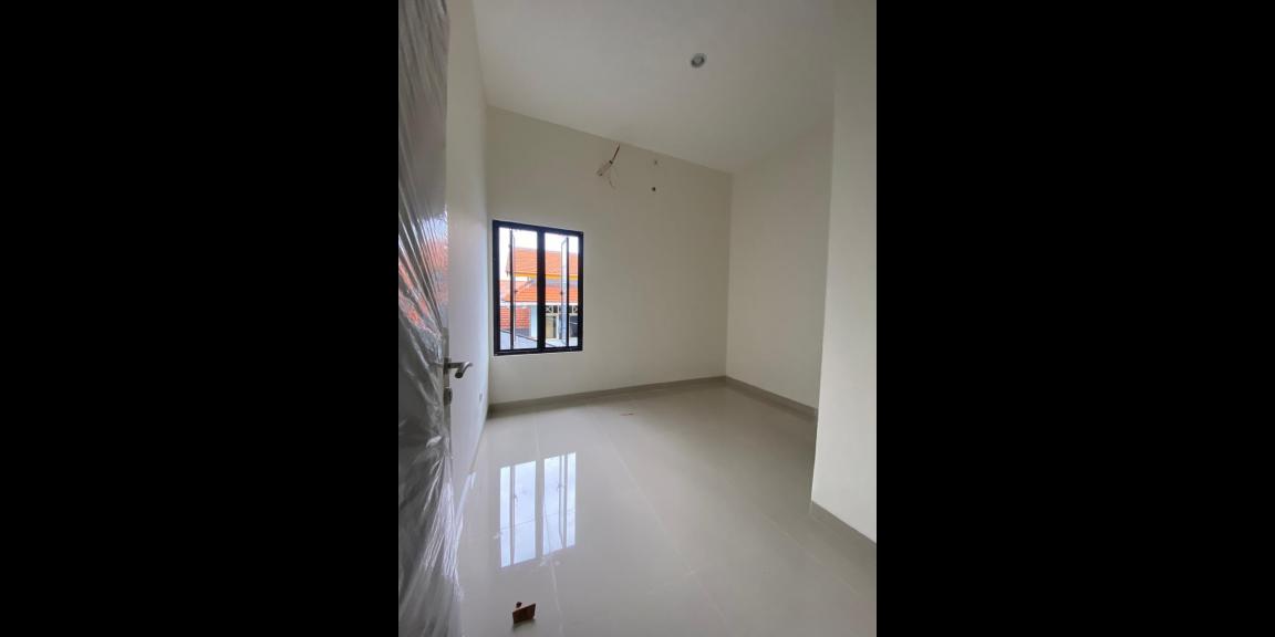 Rumah Baru Minimalis Siap Huni Lokasi Rungkut Asri Surabaya Timur Rumah Baru Minimalis Siap Huni Lokasi Rungkut Asri Surabaya Timur