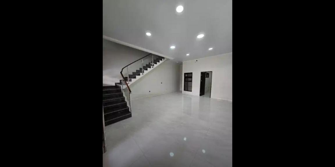 Rumah Minimalis Baru Gress Lokasi Strategis di Babatan Pantai Surabaya Rumah Minimalis Baru Gress Lokasi Strategis di Babatan Pantai Surabaya