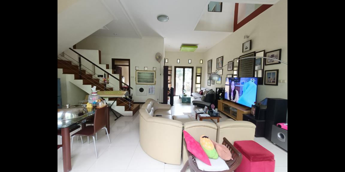 Rumah MINIMALIS SIAP HUNI di Perumahan SAN ANTONIO PAKUWON CITY Surabaya Rumah MINIMALIS SIAP HUNI di Perumahan SAN ANTONIO PAKUWON CITY Surabaya