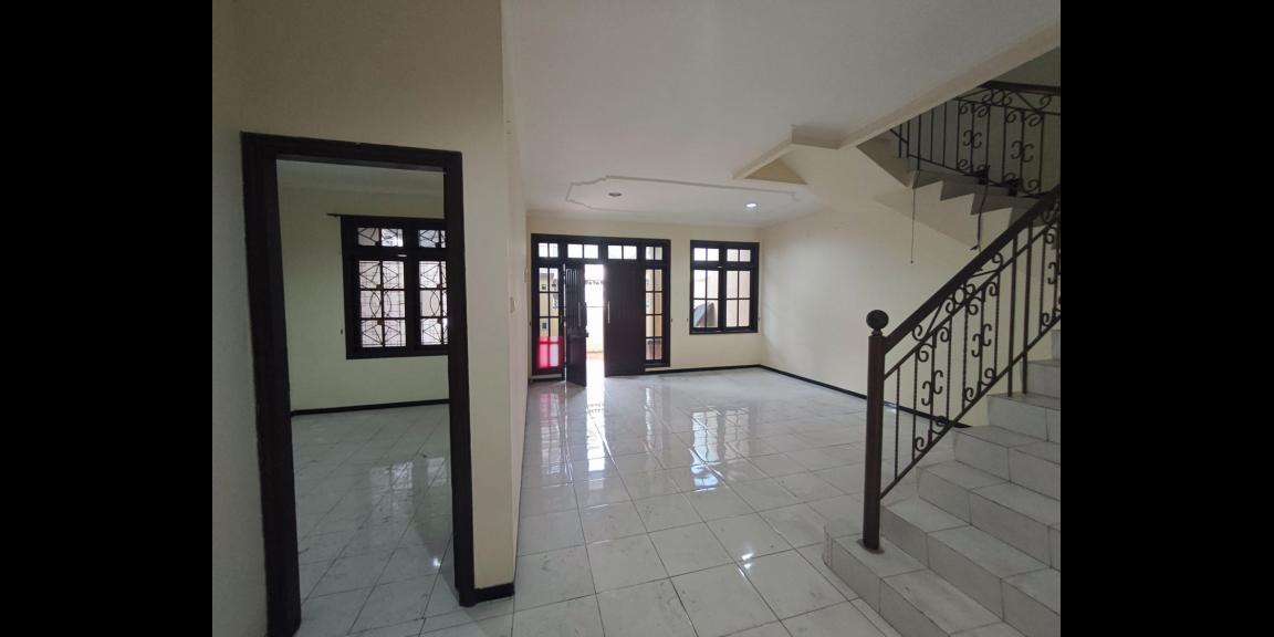 Rumah Cantik Siap Huni Lokasi Strategis Di Dharmahusada Mas Mulyorejo Surabaya Rumah Cantik Siap Huni Lokasi Strategis Di Dharmahusada Mas Mulyorejo Surabaya