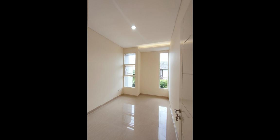 Rumah Baru Minimalis Modern Lokasi Strategis Tengah Kota di Manyar Tirtoyoso Surabaya Rumah Baru Minimalis Modern Lokasi Strategis Tengah Kota di Manyar Tirtoyoso Surabaya