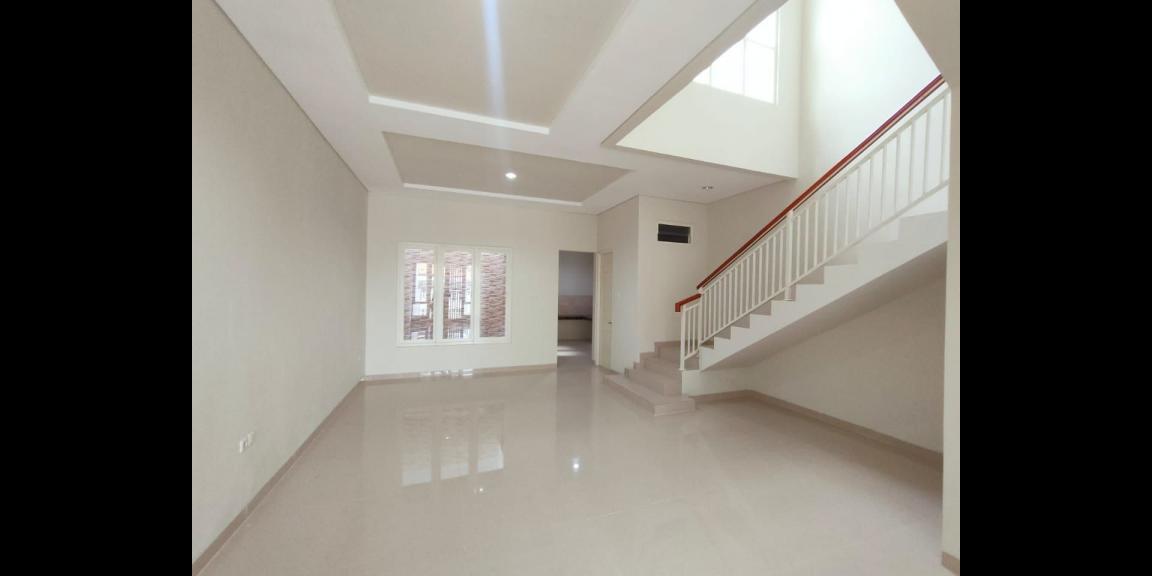 Rumah Baru Minimalis Modern Lokasi Strategis Tengah Kota di Manyar Tirtoyoso Surabaya Rumah Baru Minimalis Modern Lokasi Strategis Tengah Kota di Manyar Tirtoyoso Surabaya