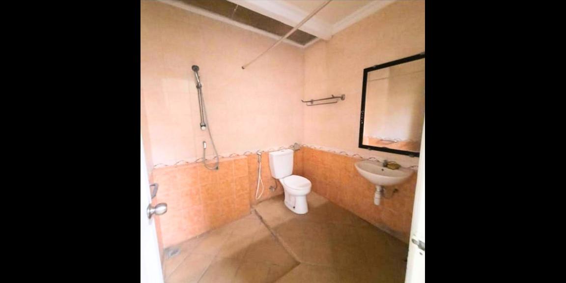 Dijual / Disewakan Rumah Full Renovasi Lokasi Tenggilis Surabaya Dijual / Disewakan Rumah Full Renovasi Lokasi Tenggilis Surabaya