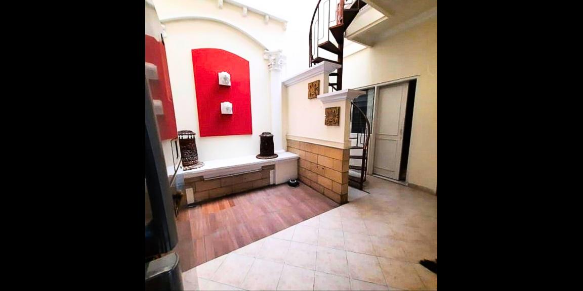 Dijual / Disewakan Rumah Full Renovasi Lokasi Tenggilis Surabaya Dijual / Disewakan Rumah Full Renovasi Lokasi Tenggilis Surabaya