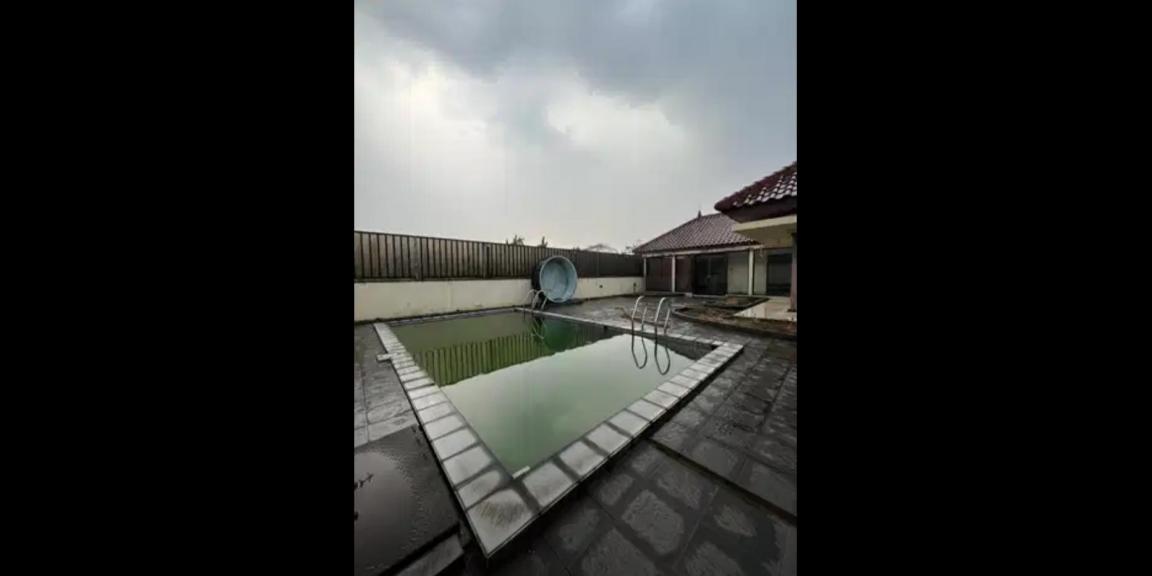 Dijual Rumah Luas Bagus di Perumahan Prestigious Villa, Jakarta Timur Dijual Rumah Luas Bagus di Perumahan Prestigious Villa, Jakarta Timur