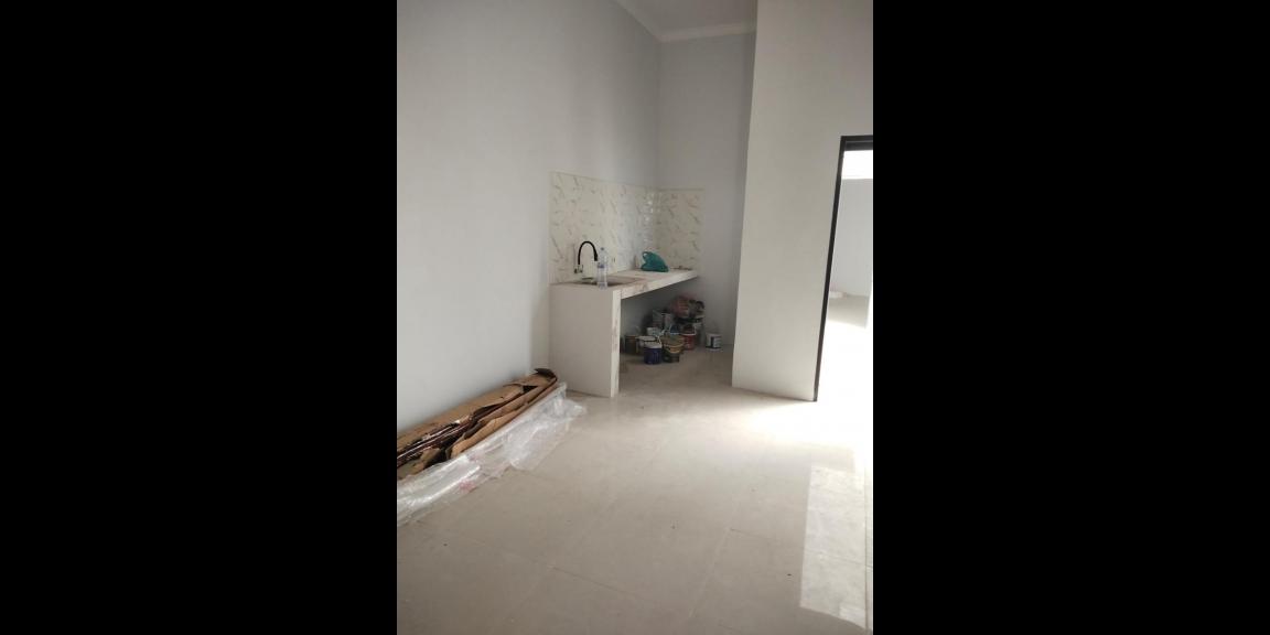 Rumah Baru Minimalis Modern Siap Huni Lokasi Strategis di Kertomenanggal Gayungan Surabaya Selatan Rumah Baru Minimalis Modern Siap Huni Lokasi Strategis di Kertomenanggal Gayungan Surabaya Selatan