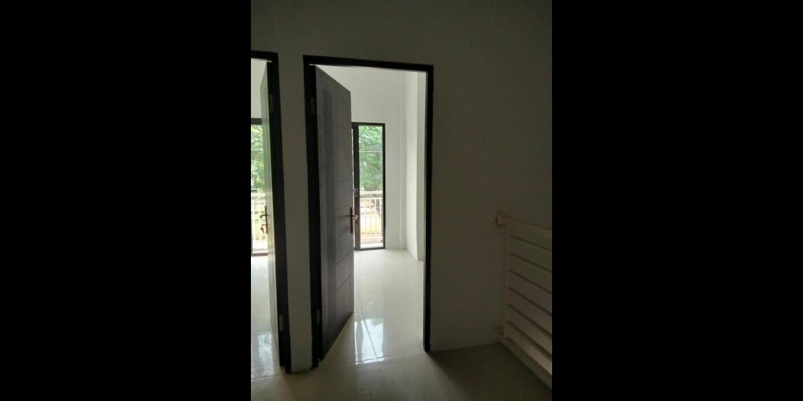 Rumah Baru Minimalis Modern Siap Huni Lokasi Strategis di Kertomenanggal Gayungan Surabaya Selatan Rumah Baru Minimalis Modern Siap Huni Lokasi Strategis di Kertomenanggal Gayungan Surabaya Selatan