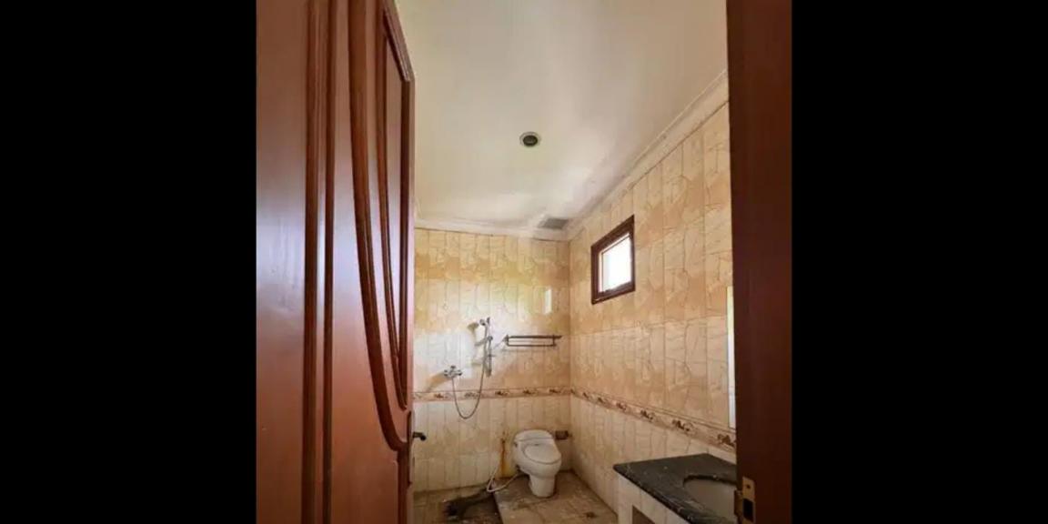 Dijual Rumah Luas Mewah di Kuningan, Jakarta Selatan Dijual Rumah Luas Mewah di Kuningan, Jakarta Selatan