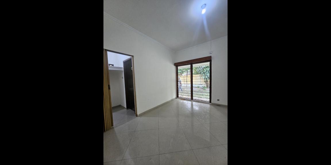 Dijual Rumah SHM di Komplek Taman Radio Dalam, Jakarta Selatan Dijual Rumah SHM di Komplek Taman Radio Dalam, Jakarta Selatan