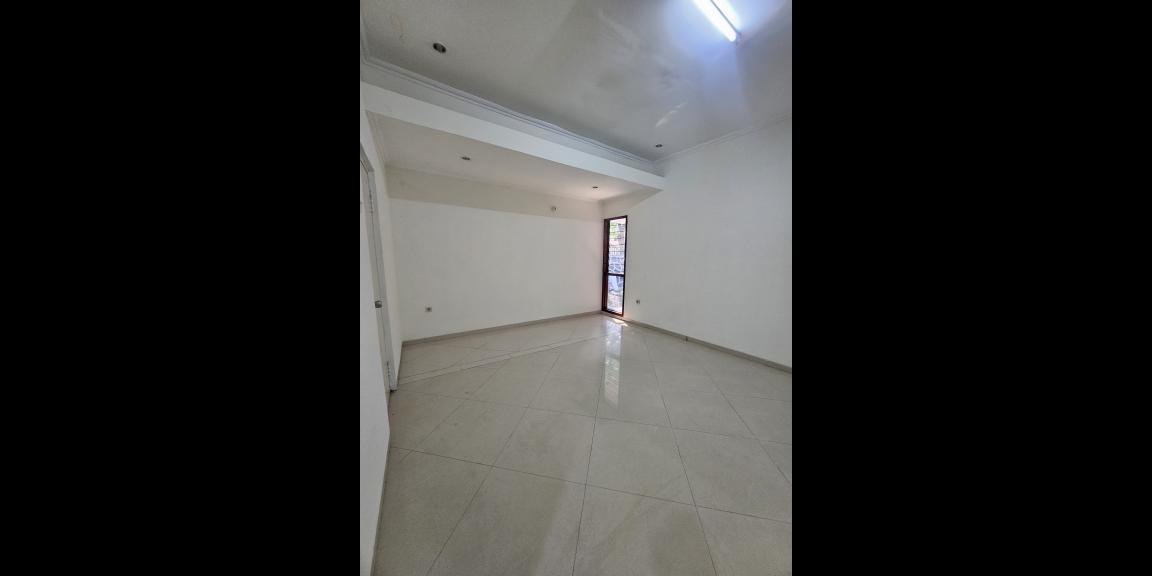 Dijual Rumah SHM di Komplek Taman Radio Dalam, Jakarta Selatan Dijual Rumah SHM di Komplek Taman Radio Dalam, Jakarta Selatan