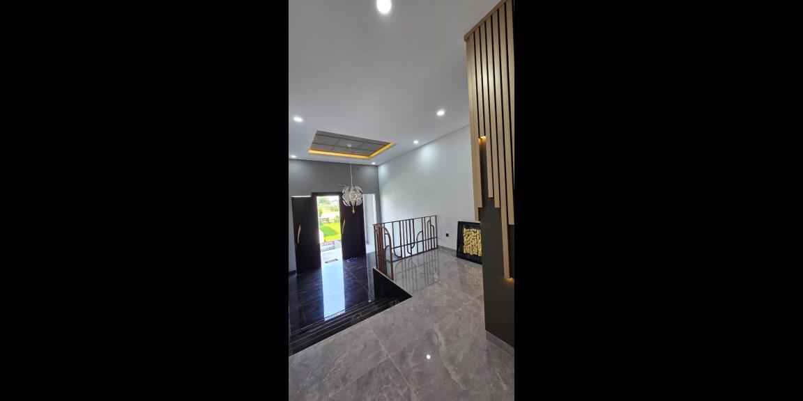Dijual Rumah Mewah Minimalis di Waterfront Citraland, Surabaya Barat Dijual Rumah Mewah Minimalis di Waterfront Citraland, Surabaya Barat