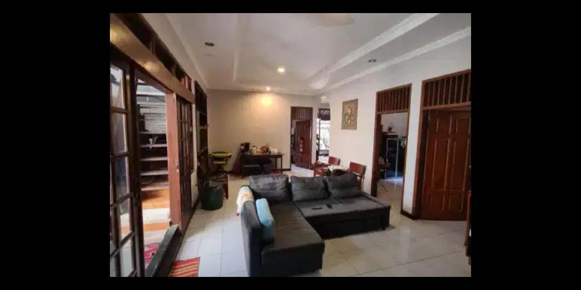 Dijual Rumah 1,5 Lantai di Jalan Kalibata, Jakarta Selatan Dijual Rumah 1,5 Lantai di Jalan Kalibata, Jakarta Selatan