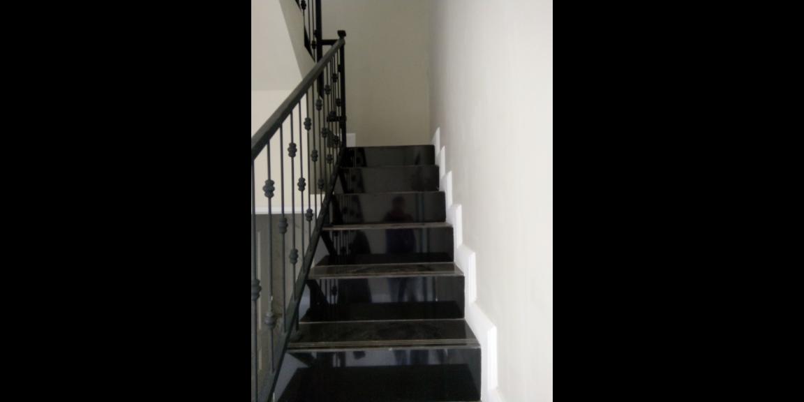 Rumah Mewah Pinggir Boulevard Grand Depok CIty Rumah Mewah Pinggir Boulevard Grand Depok CIty