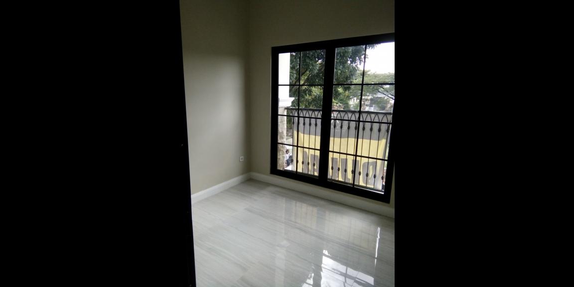 Rumah Mewah Pinggir Boulevard Grand Depok CIty Rumah Mewah Pinggir Boulevard Grand Depok CIty