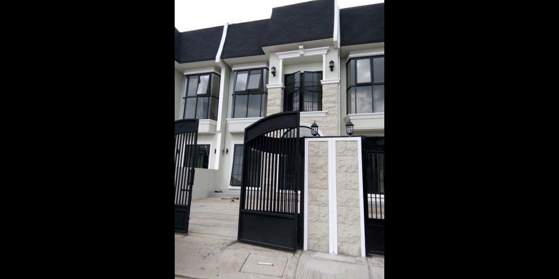 Rumah Mewah Pinggir Boulevard Grand Depok CIty Rumah Mewah Pinggir Boulevard Grand Depok CIty