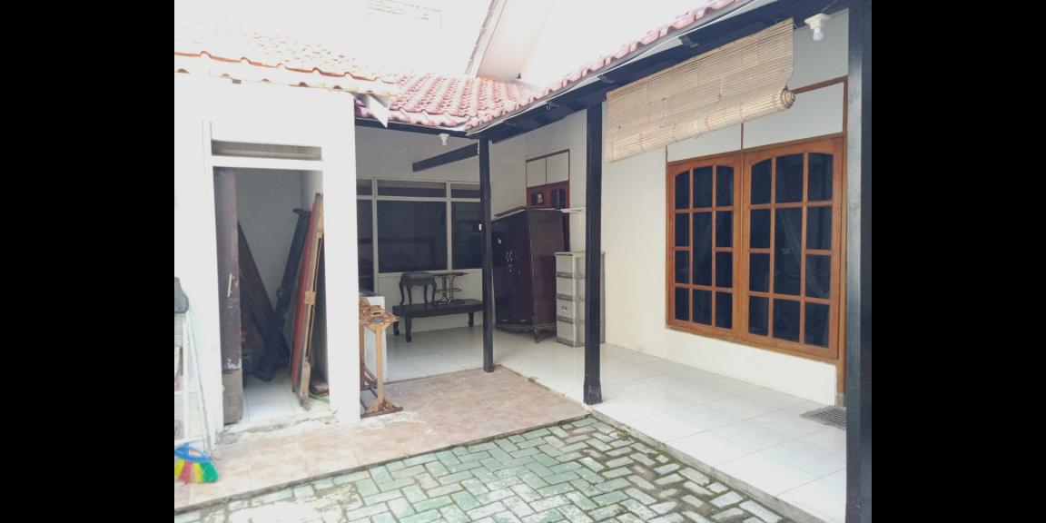 Disewakan Rumah Wisma Menanggal Strategis Baru Renovasi Disewakan Rumah Wisma Menanggal Strategis Baru Renovasi