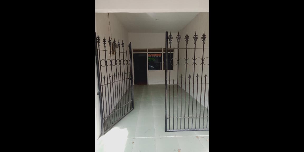 Disewakan Rumah Wisma Menanggal Strategis Baru Renovasi Disewakan Rumah Wisma Menanggal Strategis Baru Renovasi