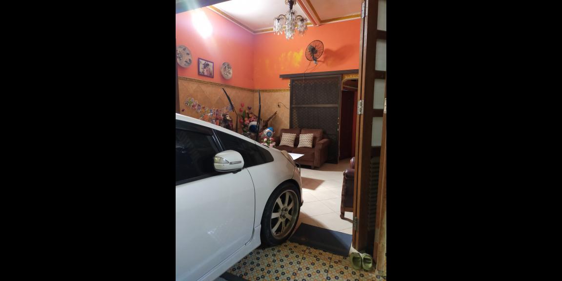 Rumah Induk dan 2 Toko Siap Huni Lokasi Jalan Pulo Wonokromo SUrabaya Rumah Induk dan 2 Toko Siap Huni Lokasi Jalan Pulo Wonokromo SUrabaya