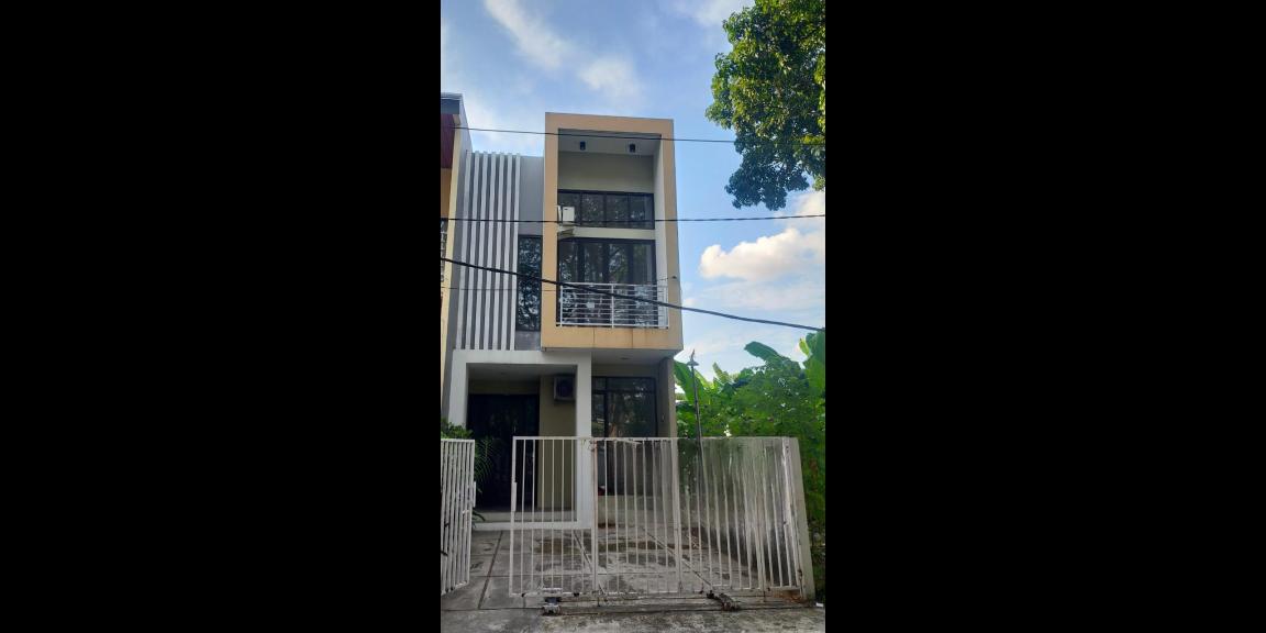 !100m Ke Jl Ahmad Yani! Rumah Siap Huni Di Kertomenanggal Surabaya !100m Ke Jl Ahmad Yani! Rumah Siap Huni Di Kertomenanggal Surabaya