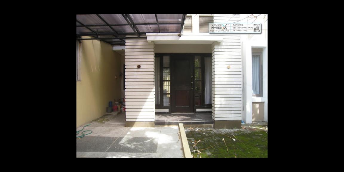 Rumah Central Park Ahmad Yani Surabaya - Great Location, Cosy & Secure. Rumah Central Park Ahmad Yani Surabaya - Great Location, Cosy & Secure.