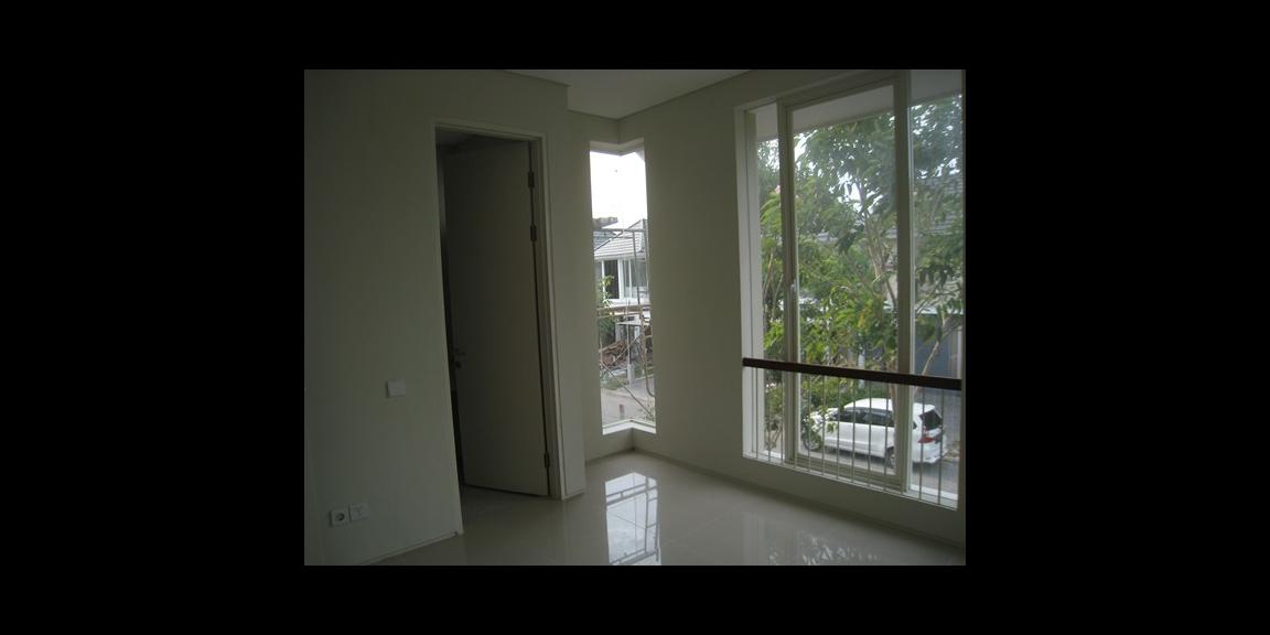 Rumah baru 2 lantai, Citraland North West Park., Pakal, Surabaya. Rumah baru 2 lantai, Citraland North West Park., Pakal, Surabaya.