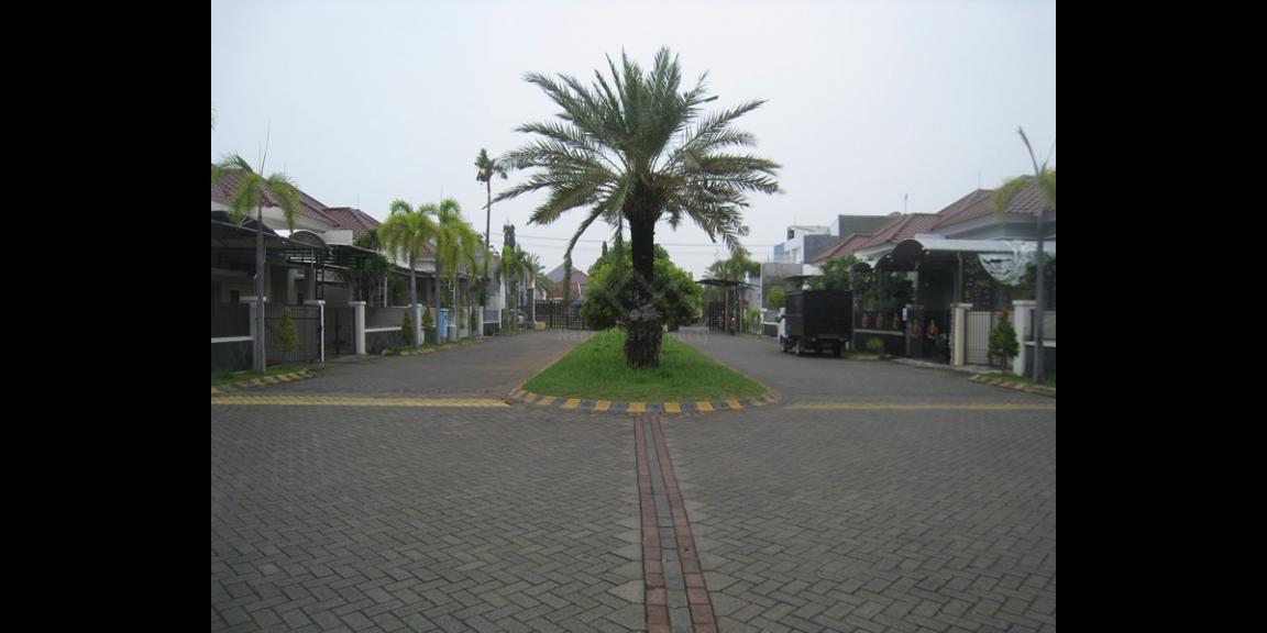 Rumah Central Park, Gunung Anyar Surabaya | Idyllic Family Home Rumah Central Park, Gunung Anyar Surabaya | Idyllic Family Home