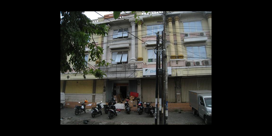 Ruko Grand Flower Pasar Kembang, Kedungdoro, Surabaya. Ruko Grand Flower Pasar Kembang, Kedungdoro, Surabaya.